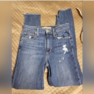 Joe's Jean's Skinny Ankle Distressed Shark bite womens size 24 x 27" inseam